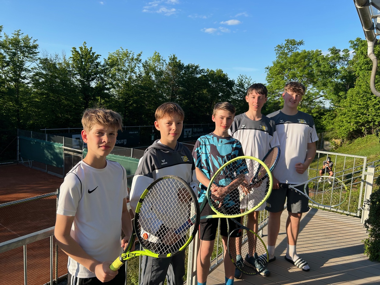   U15 startet trotz 2:4 Niederlage mit starkem Auftakt in die Sommer-Runde! 