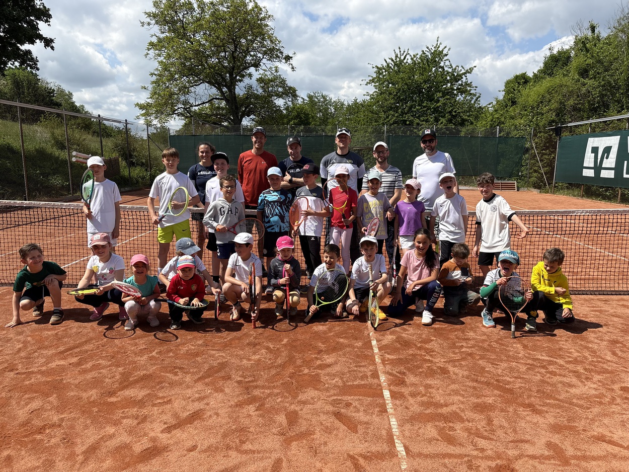 Gelungener Start in die Tennissaison beim TC Benningen: Kids-Tennis-Opening begeistert zahlreiche Kinder